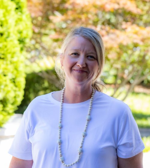 Erin Smith : 2-year-olds Assistant Teacher, Roses